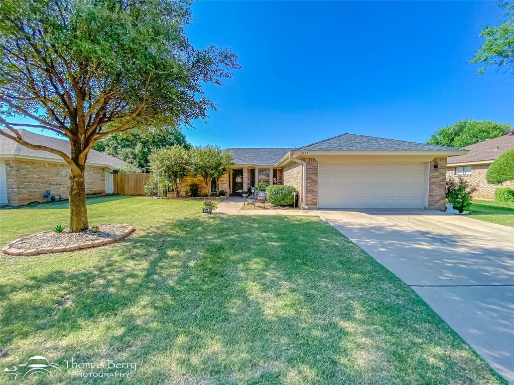 2725 Broken Bough Trail, Abilene