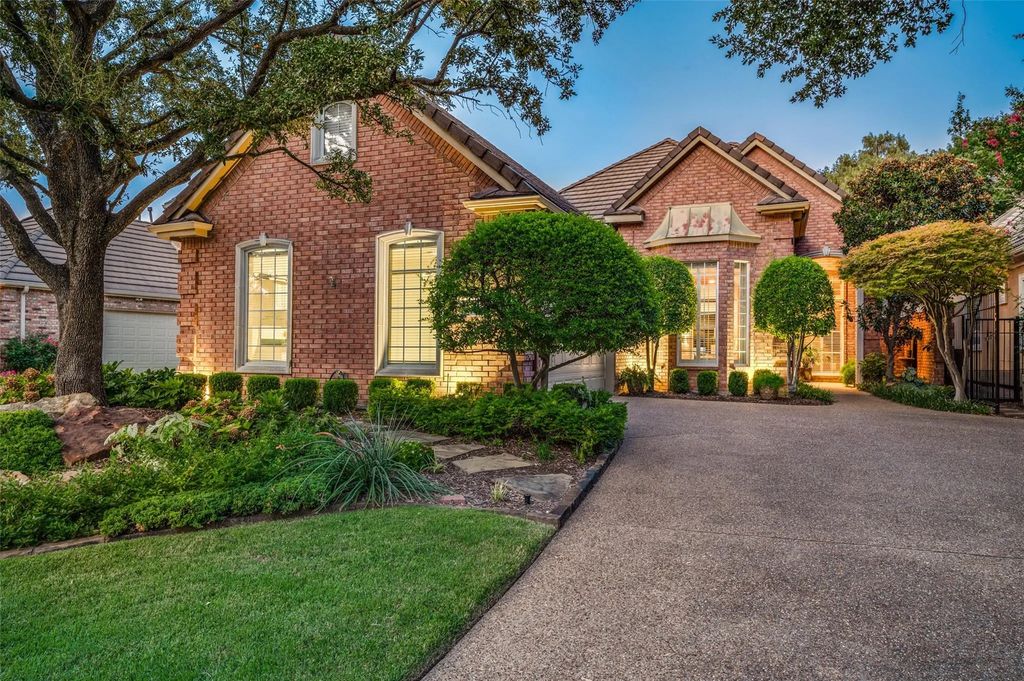 6 Fairway Drive, Frisco
