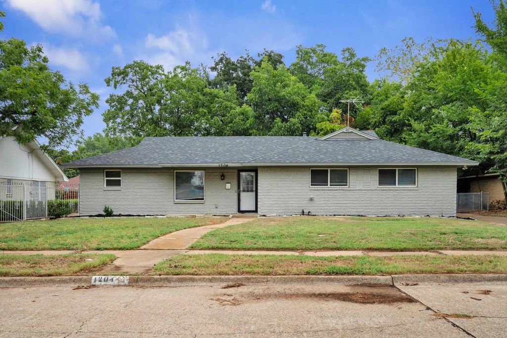 1204 Elby Street, Irving
