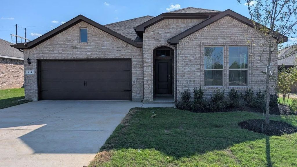 912 Boll Weevil Drive, Cleburne