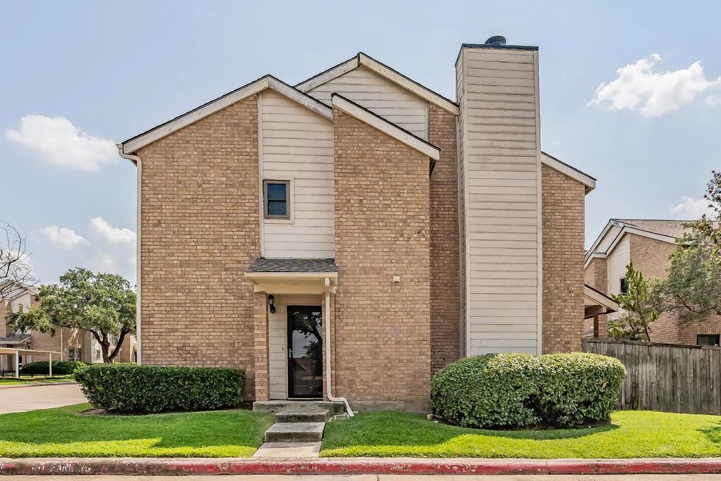 3635 Garden Brook Drive 15100, Farmers Branch