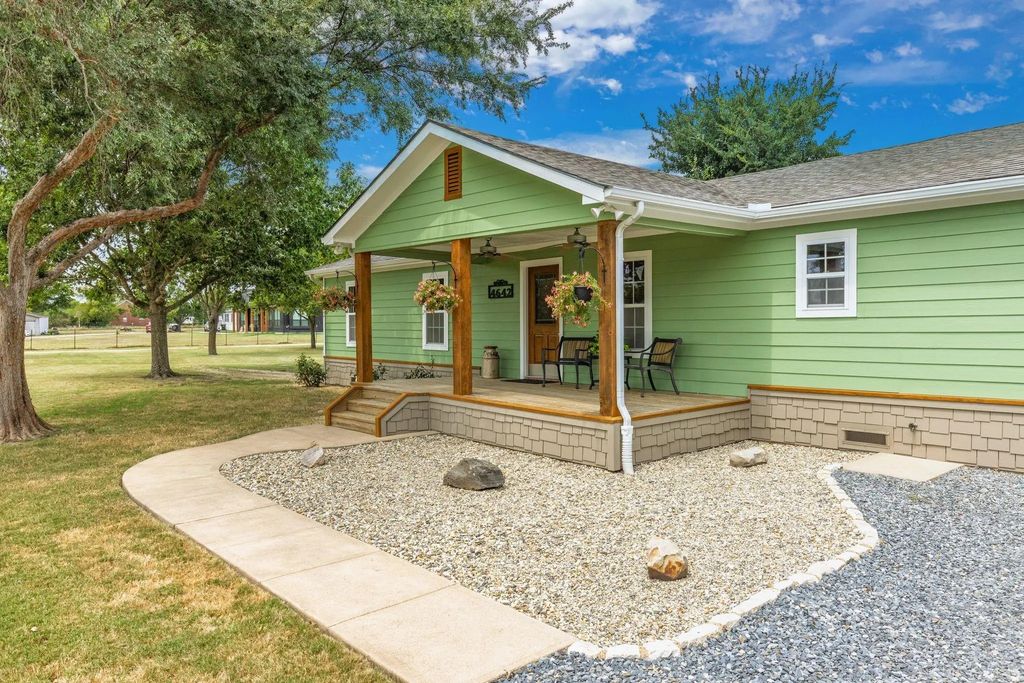 4642 County Road 2706, Caddo Mills