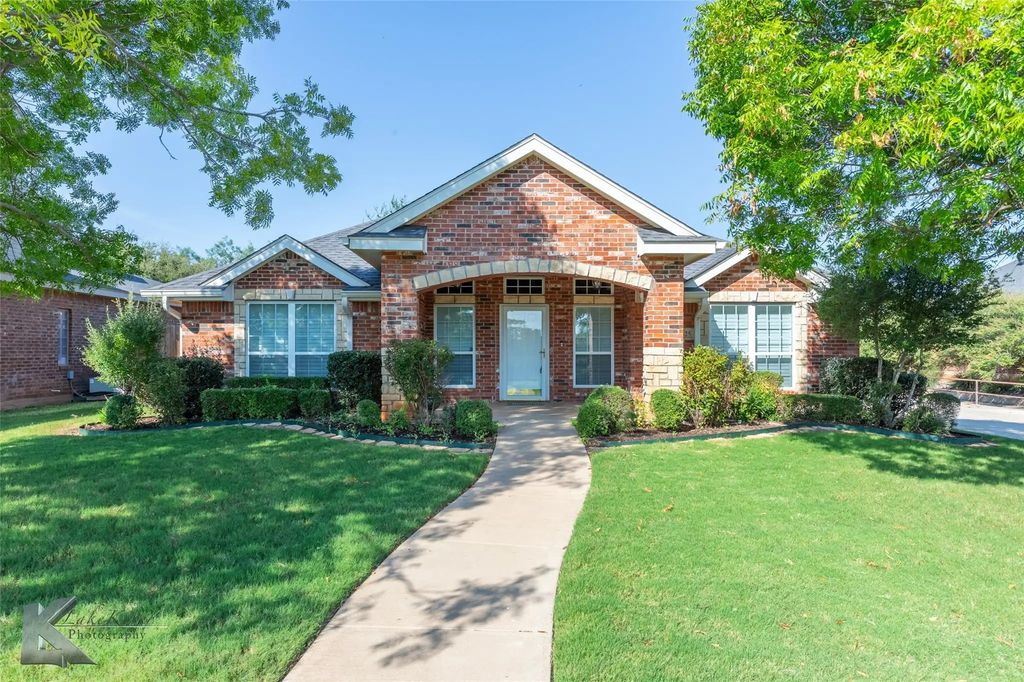 1525 Wildlife Trails Parkway, Abilene