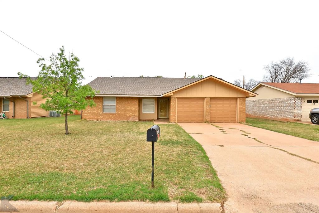 5242 Fairmont Street, Abilene