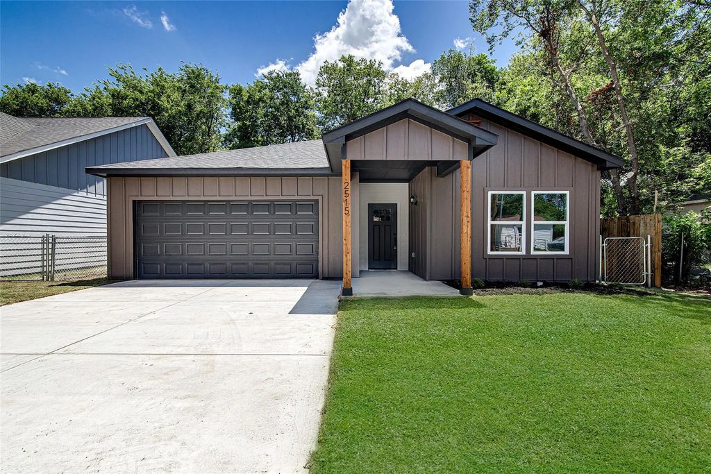2515 Birdell Court, Fort Worth