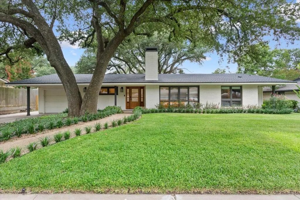 2608 Lake Oaks Road, Waco