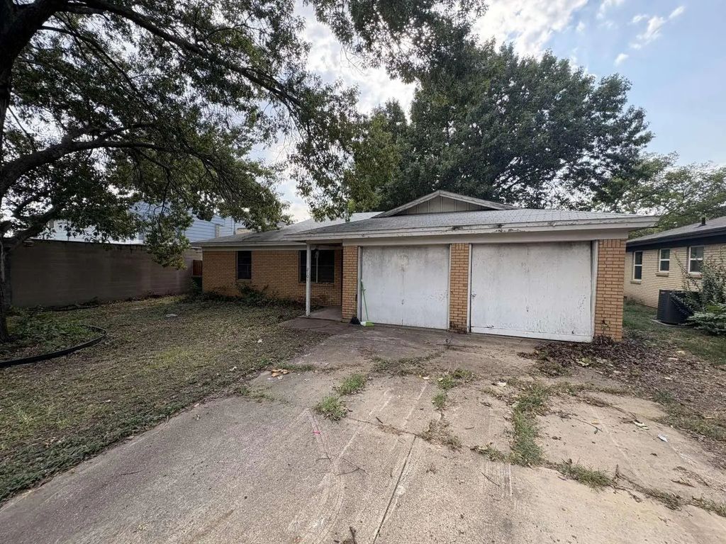 2101 Dayton Street, Haltom City
