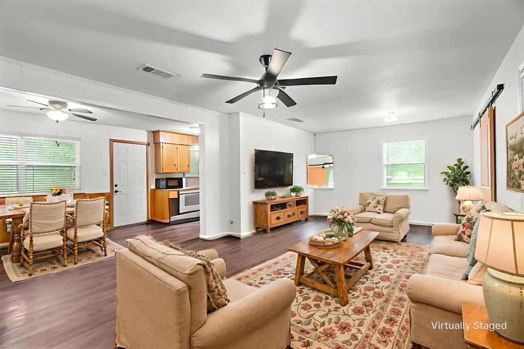5514 County Road 2256, Greenville