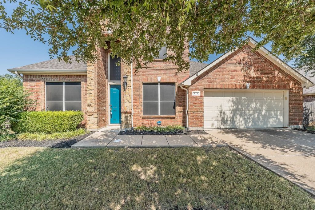 713 Cross Meadow Boulevard, Mansfield