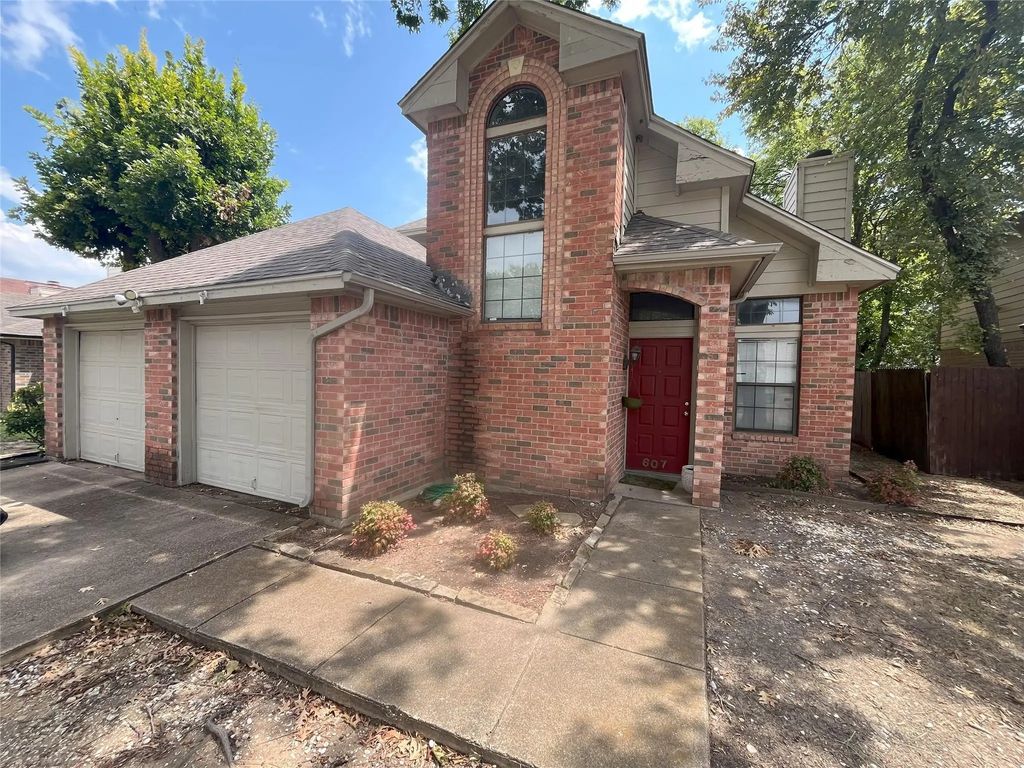 607 Lemons Street, Cedar Hill
