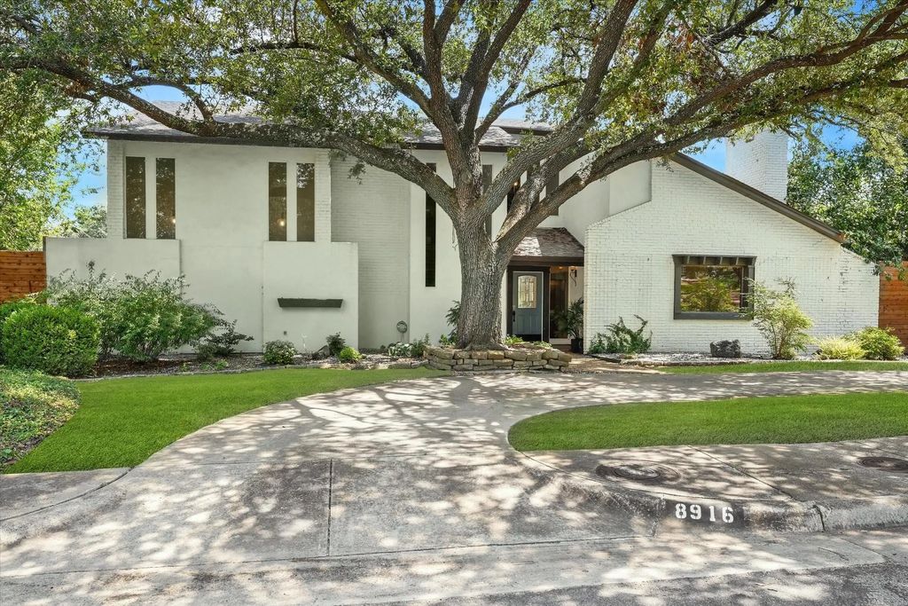 8916 Vista Gate Drive, Dallas