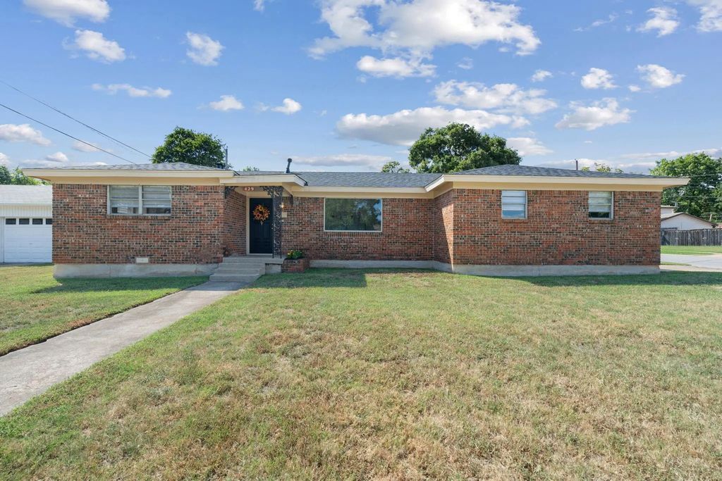429 Ridgecrest Drive, Hurst