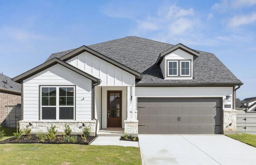 11204 Orchard Lane, Justin