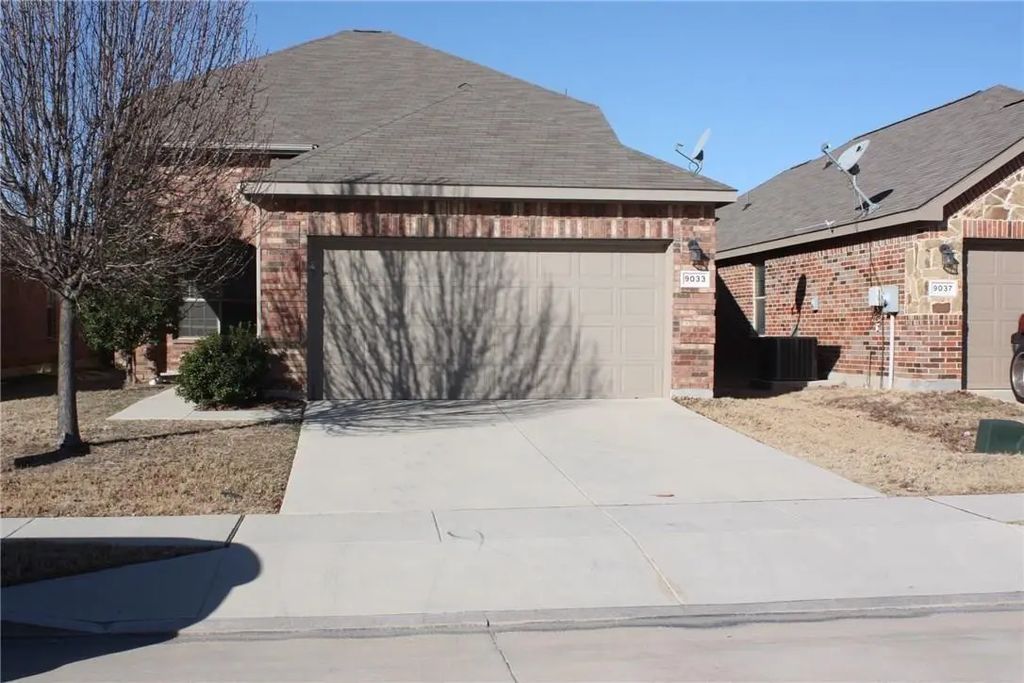 9033 Quarry Ridge Trail, Fort Worth