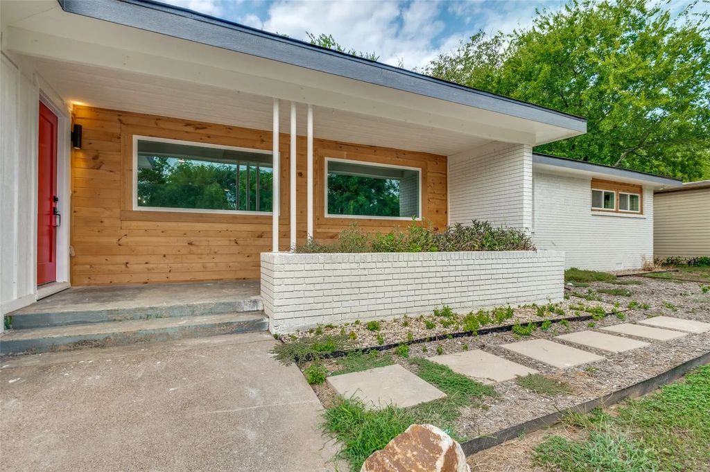 6809 Park Place Drive, Richland Hills