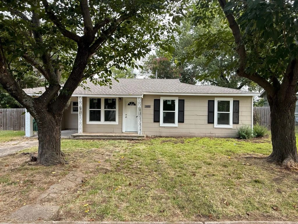 605 Abney, Whitesboro