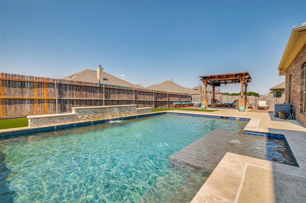 1513 Summerwood Lane, Cedar Hill