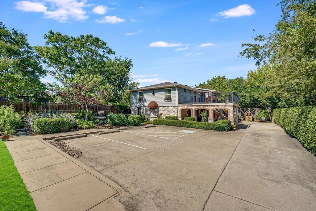 8741 5th Street, Frisco