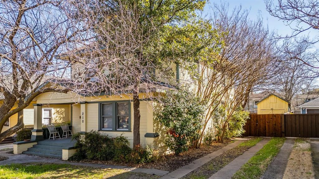 210 S Rosemont Avenue Unit D, Dallas