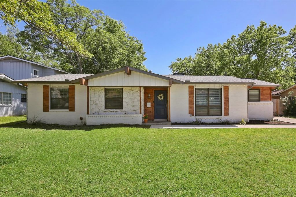 723 Silverstone Drive, Richardson