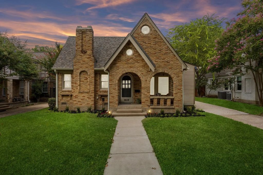 5619 Mccommas Boulevard, Dallas