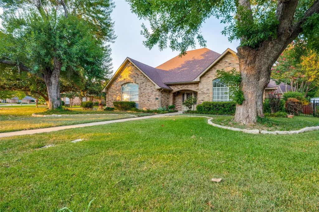 614 Kensington Drive, Duncanville