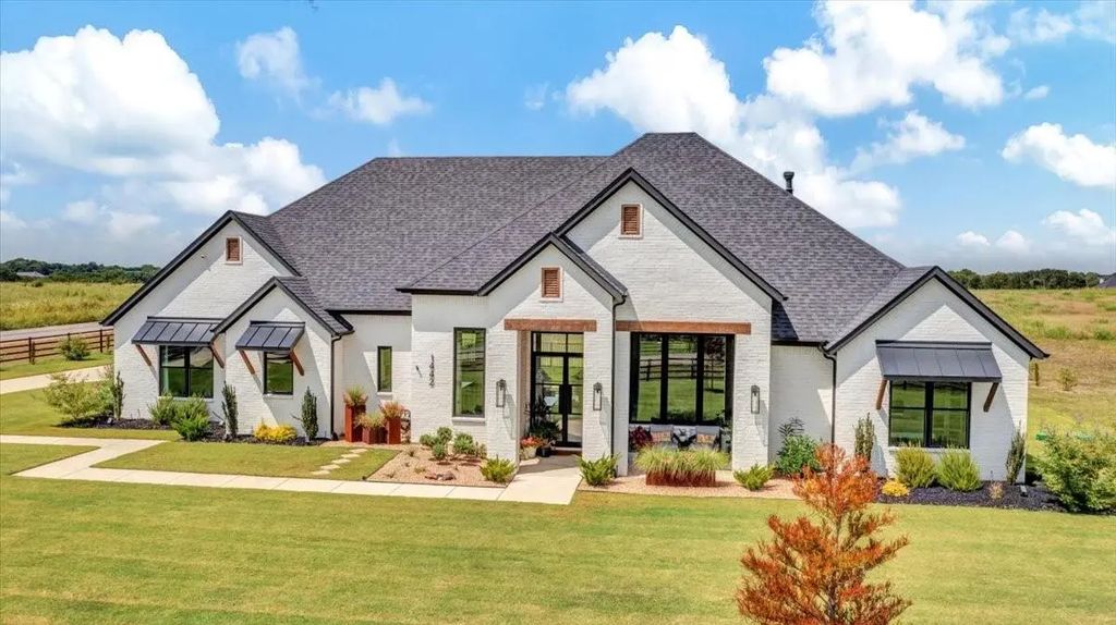 1442 Kara Trail, Van Alstyne