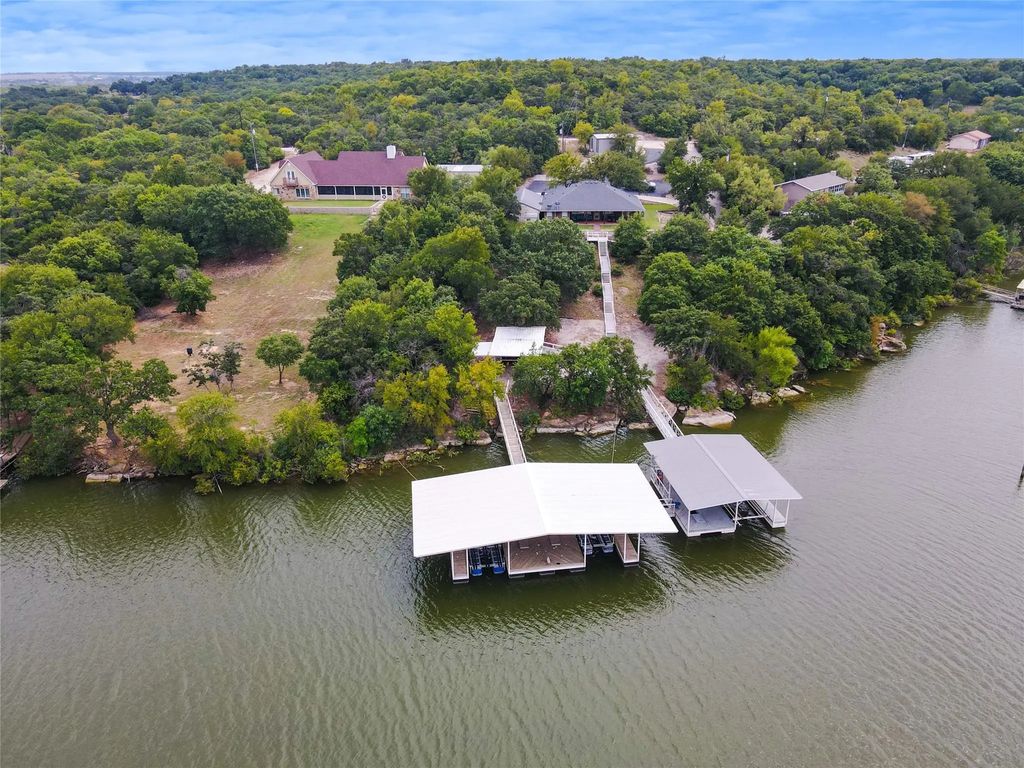 205 County Road 592, Eastland