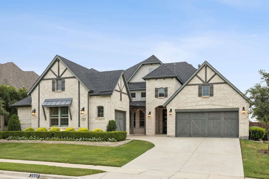 2607 Maverick Way, Celina
