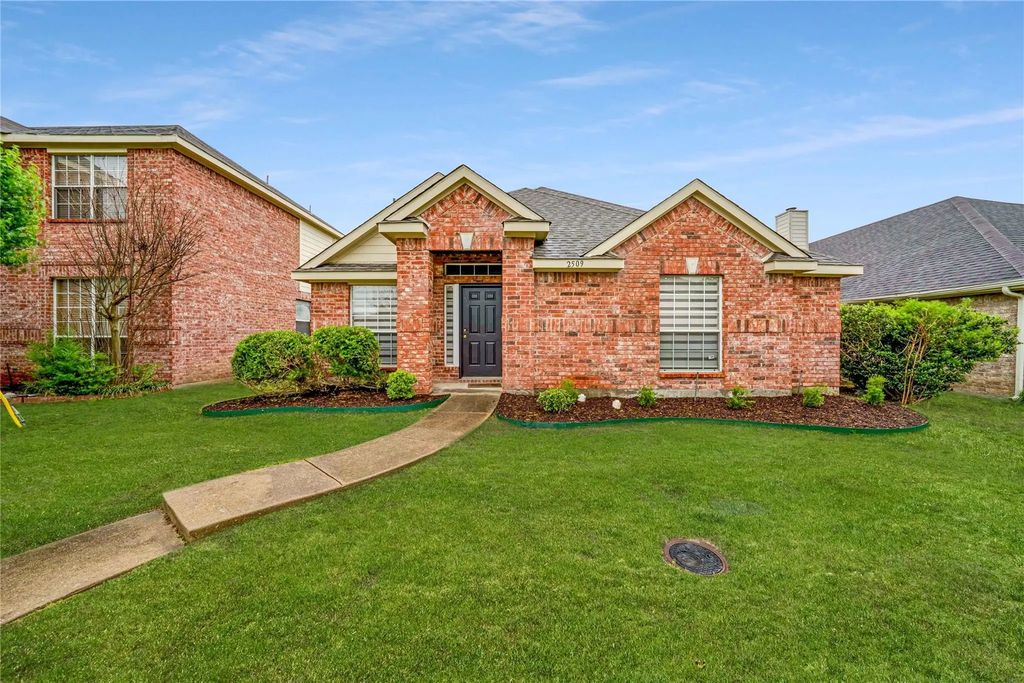 2509 N Brook Drive, McKinney