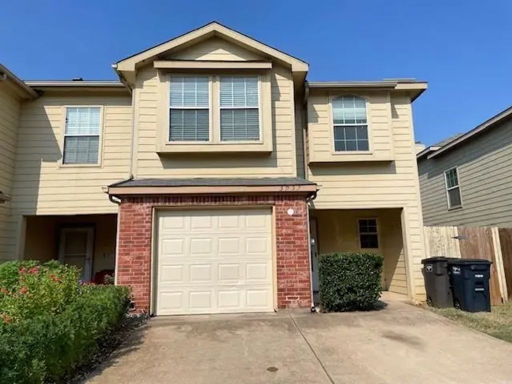 3953 Vista Mar Drive, Fort Worth