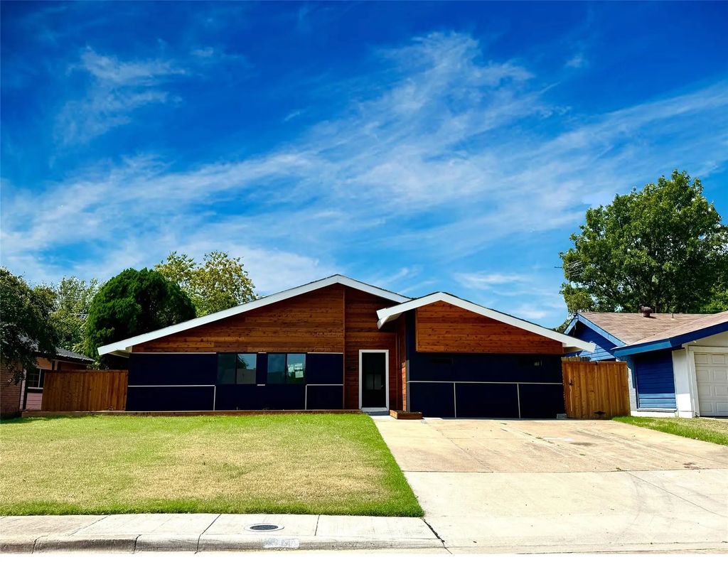 3349 Glenwood Lane, Plano