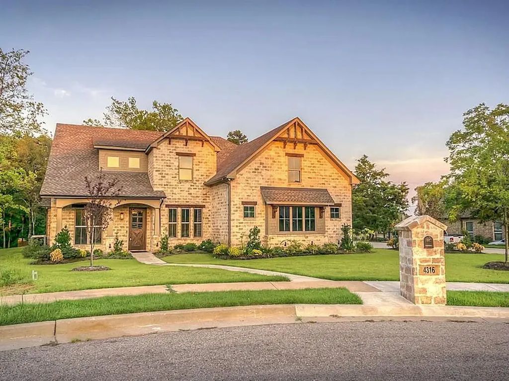 4316 Pecan Ridge Crossing, Longview