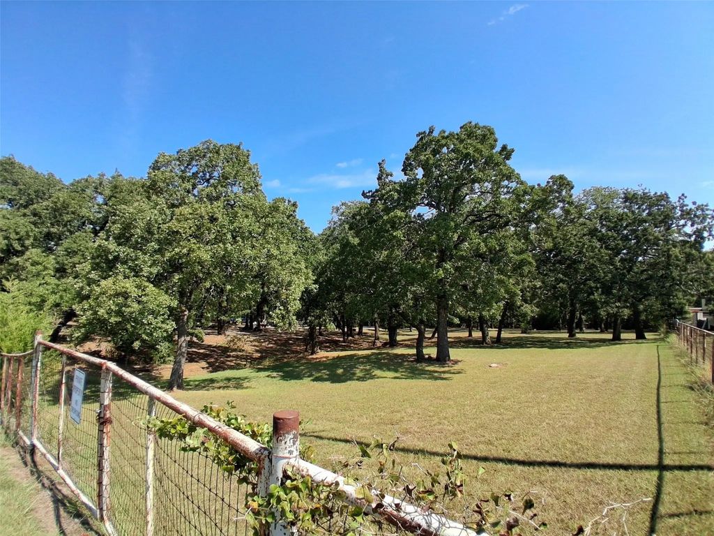 5601 Cedar Oaks Road, Grandview