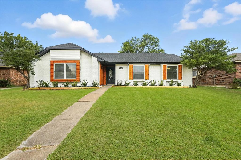 2638 San Saba Street, Mesquite