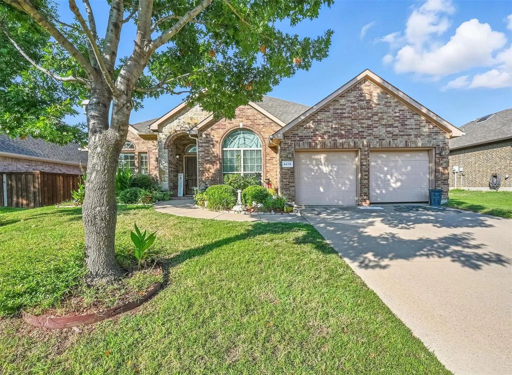 3015 Summerview Drive, Grand Prairie