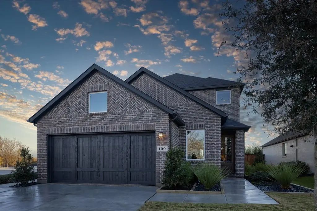 109 South Oak Drive, Oak Point