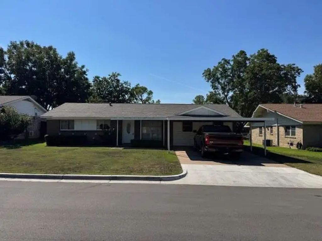 5904 Bowling Drive, Watauga