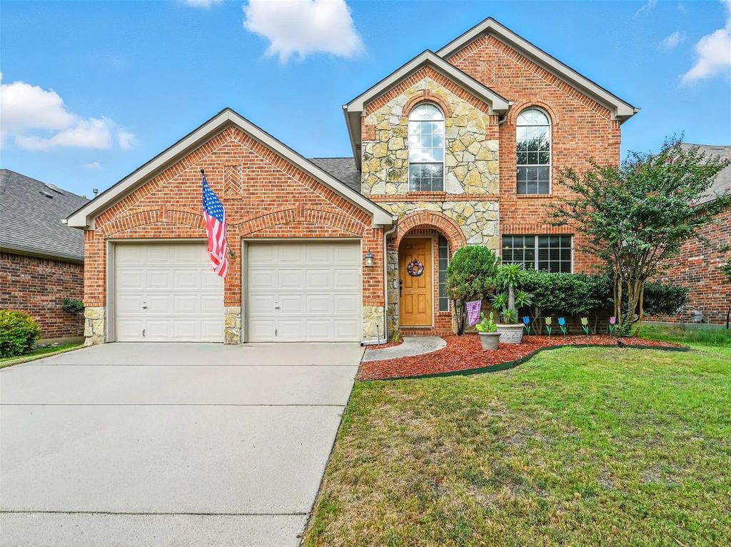 7912 Adobe Drive, Fort Worth