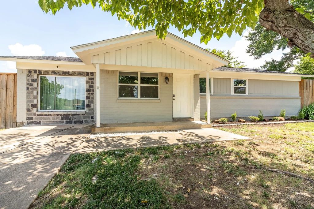 6308 Stardust Drive, Watauga