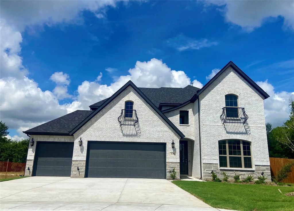 400 Devonshire Drive, Greenville