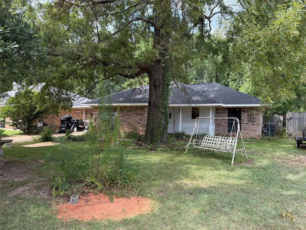 4558 Pine Crest Drive, Haughton