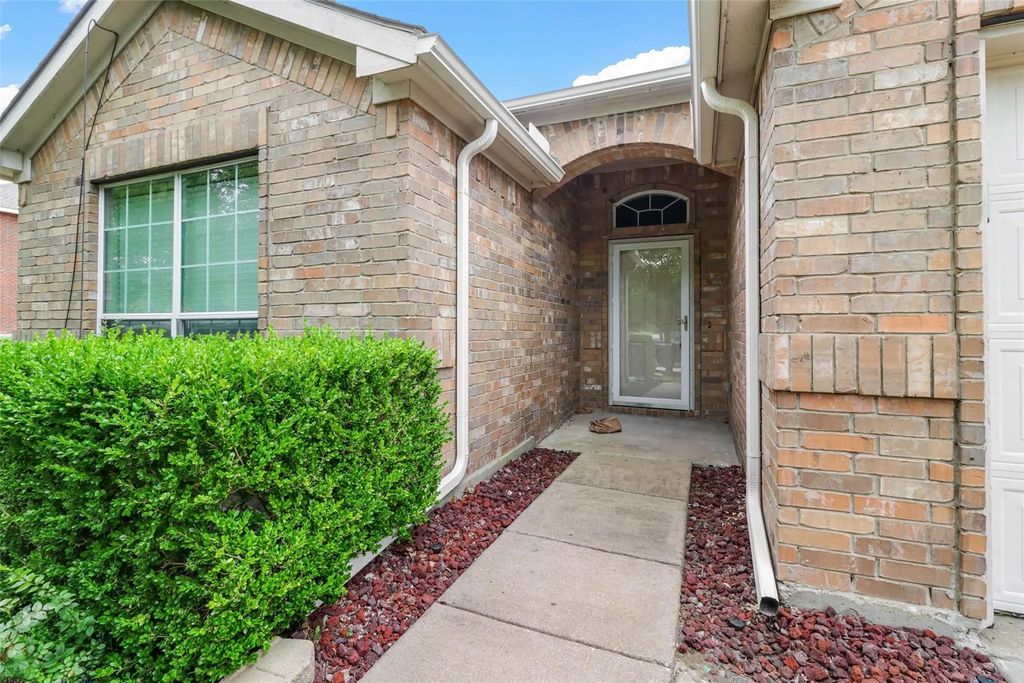 1201 Caroline Drive, Princeton