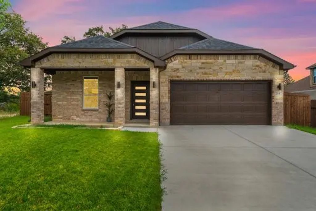 264 Starboard Drive, Gun Barrel City