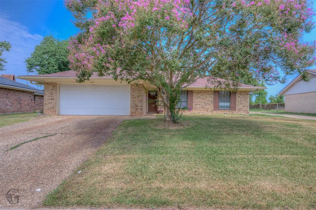 5311 Hollyhock Lane, Bossier City