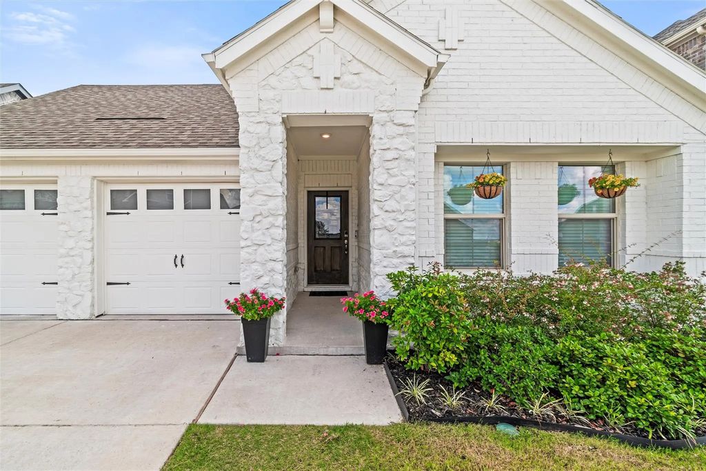 10621 Brookshire Road, Fort Worth