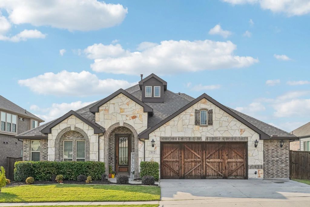 312 Maltese Circle, Wylie