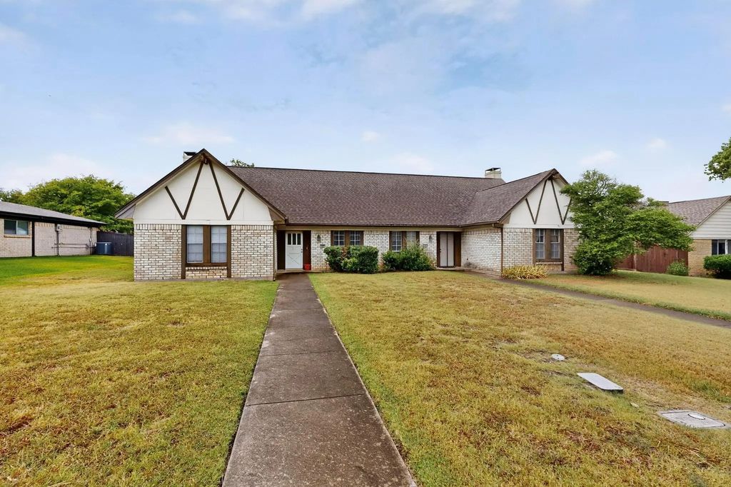 309 N Saint Johns Drive, Richardson