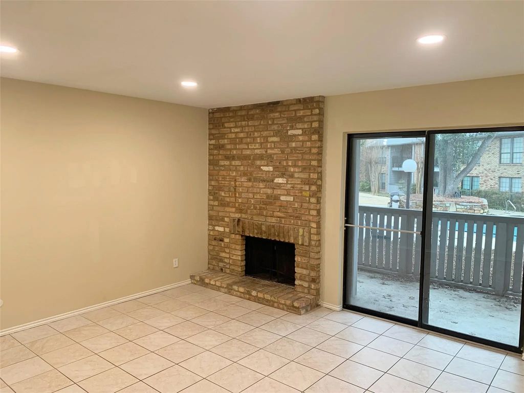 15151 Berry Trail 705, Dallas