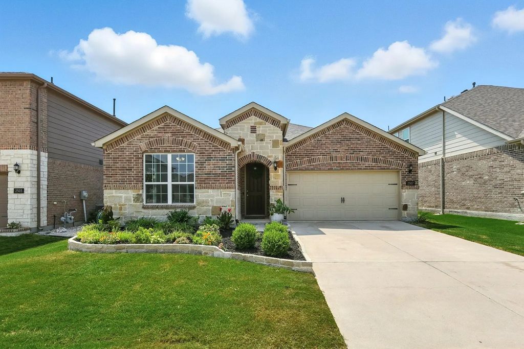 2507 Candle Lane, Northlake